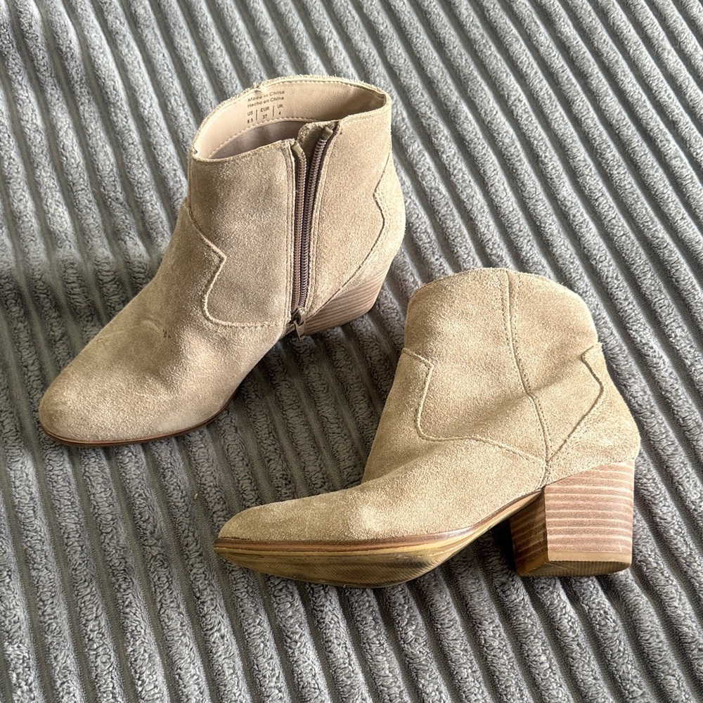 Aldo Beige Suede Ankle Booties